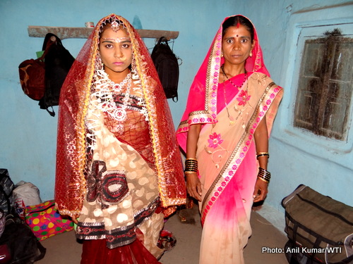the-bride-karuna-with-her-mother-kalpana