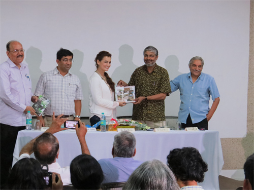 launhing-the-book_dia-mirza_bittu-sehgal1